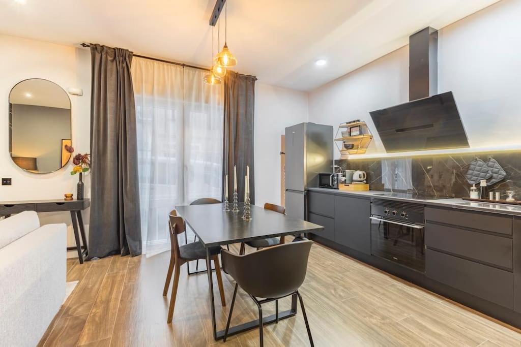 Luxury And Elegant Apartment Мадрид Екстер'єр фото