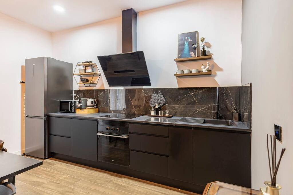 Luxury And Elegant Apartment Мадрид Екстер'єр фото