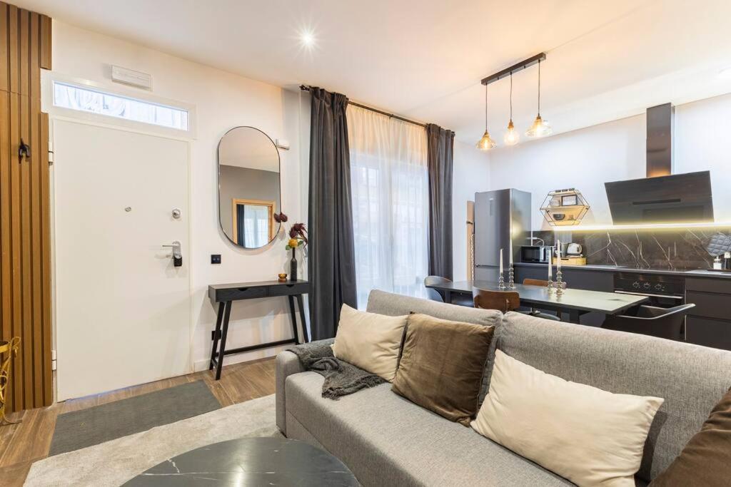 Luxury And Elegant Apartment Мадрид Екстер'єр фото