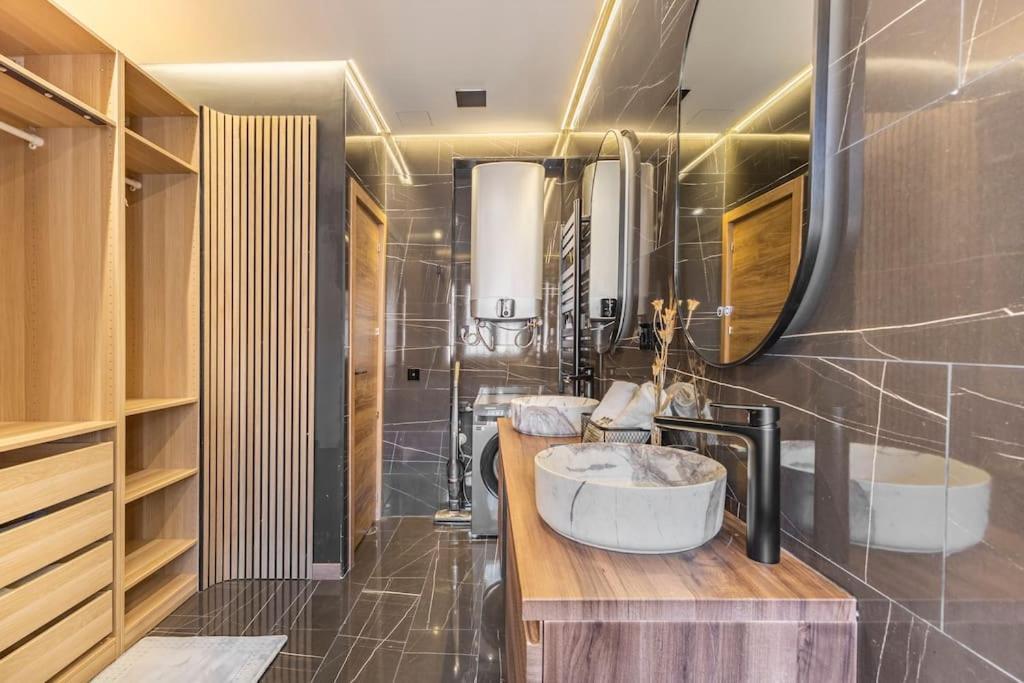 Luxury And Elegant Apartment Мадрид Екстер'єр фото